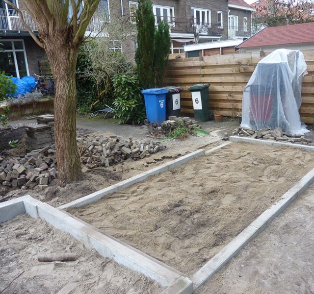 Zand in tuin